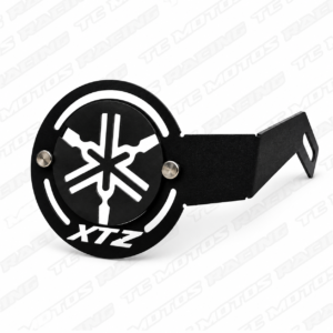 EMBLEMA SALIDA EXOSTO ACERO NEGRO XTZ 150